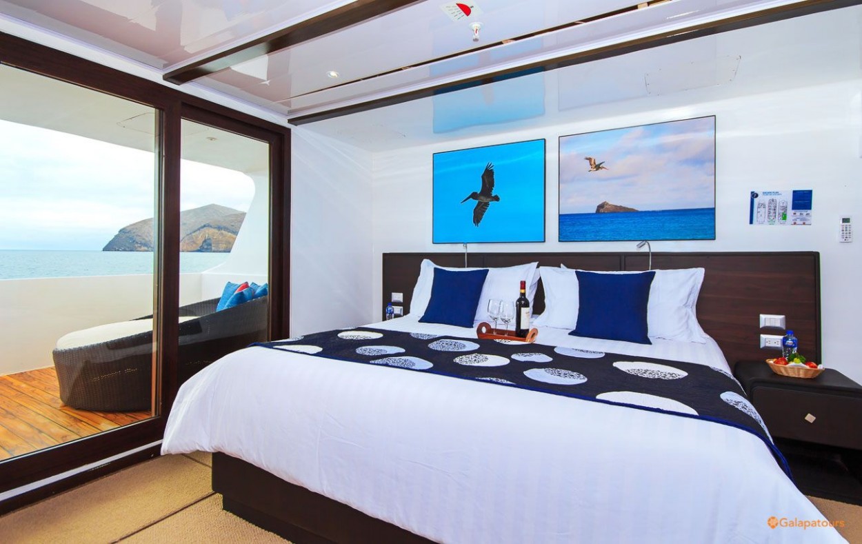 Natural Paradise Luxury Yacht