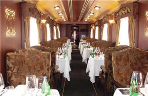 El Transcantabrico dining carriage