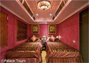 Luxurious deluxe cabin, Palace on Wheels