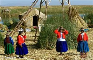 Uros women